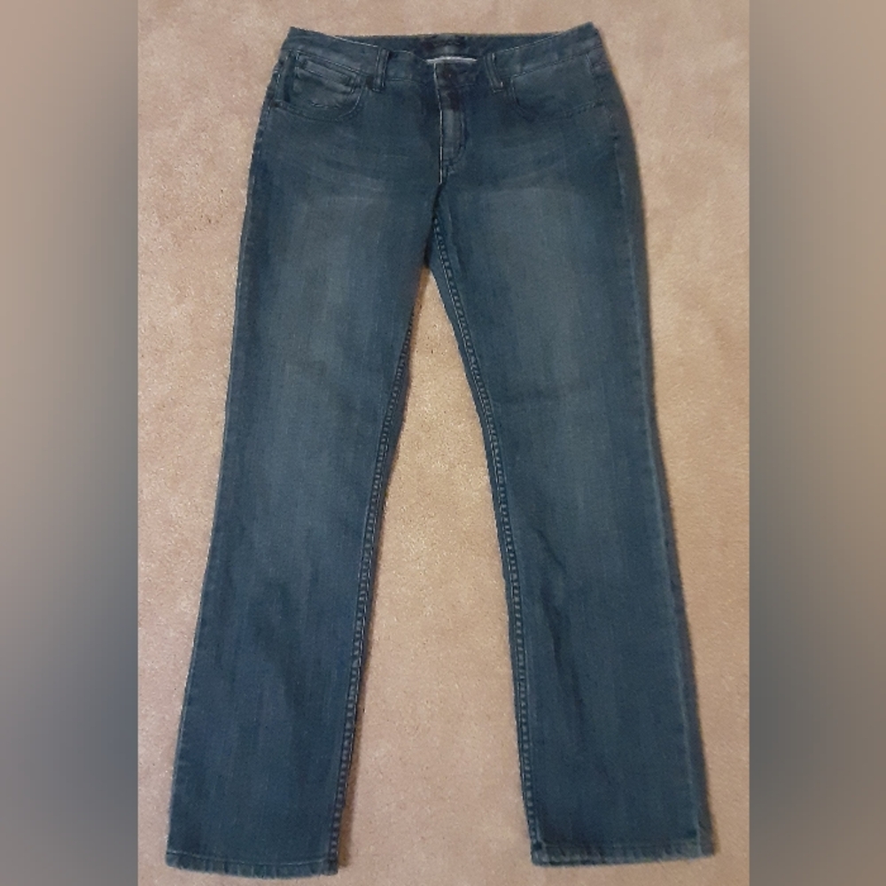 Women's Size 8S Tommy Hilfiger Like New Embroidered Blue Jeans